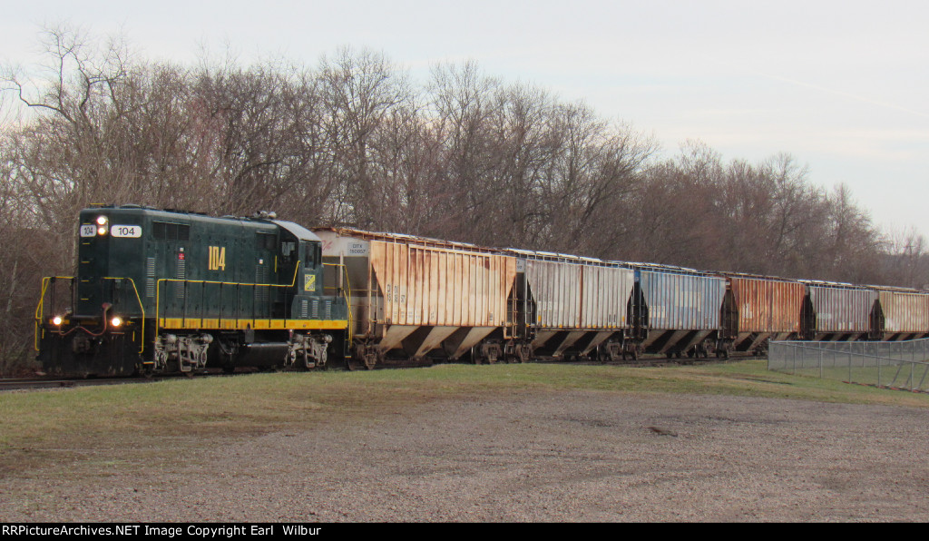 Ohio South Central Railroad (OSCR) 104